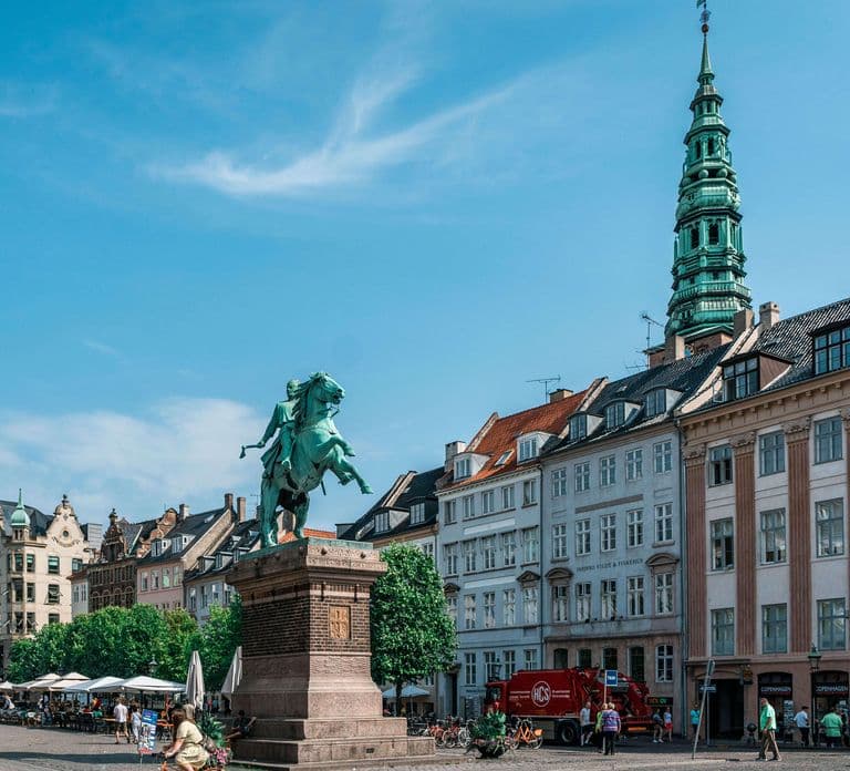 Copenhagen City & Rosenborg Castle Private Walking Tour