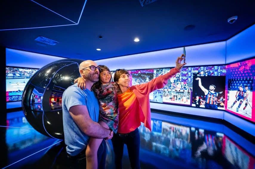 Barcelona: Bilet do muzeum FC Barcelona „Barça Immersive Tour”