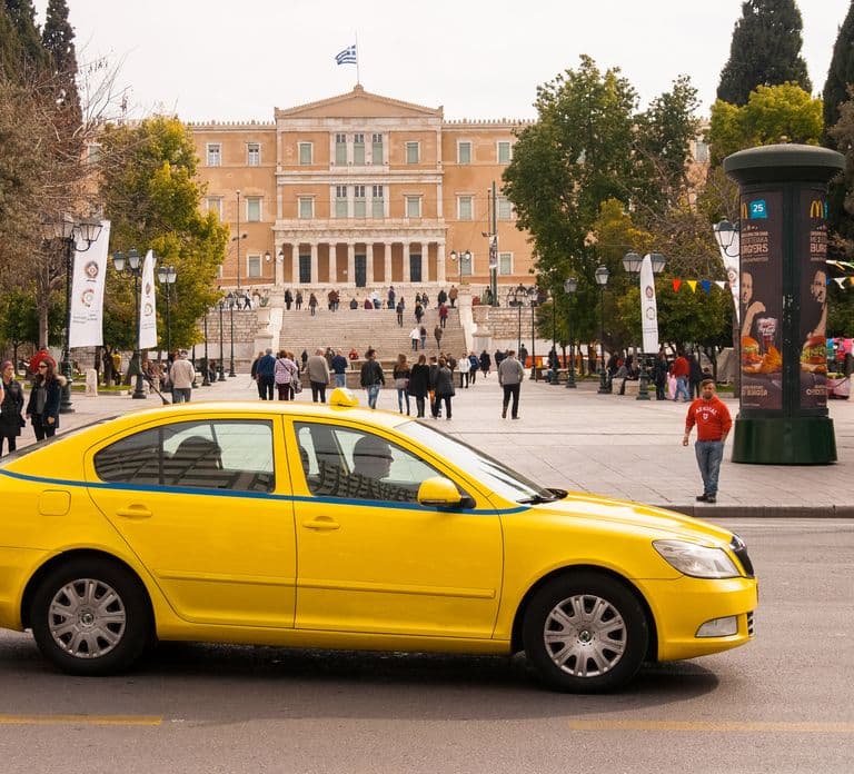 Transfer z portu Piraeus do/z centrum Aten lub na lotnisko