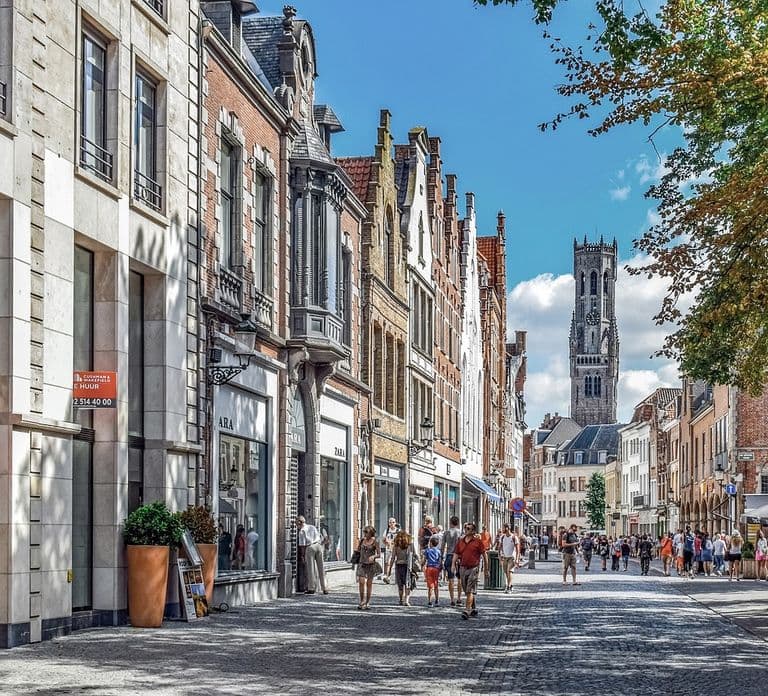 Bruges: Guided Tour & Boat Ride with Optional Beer Tasting