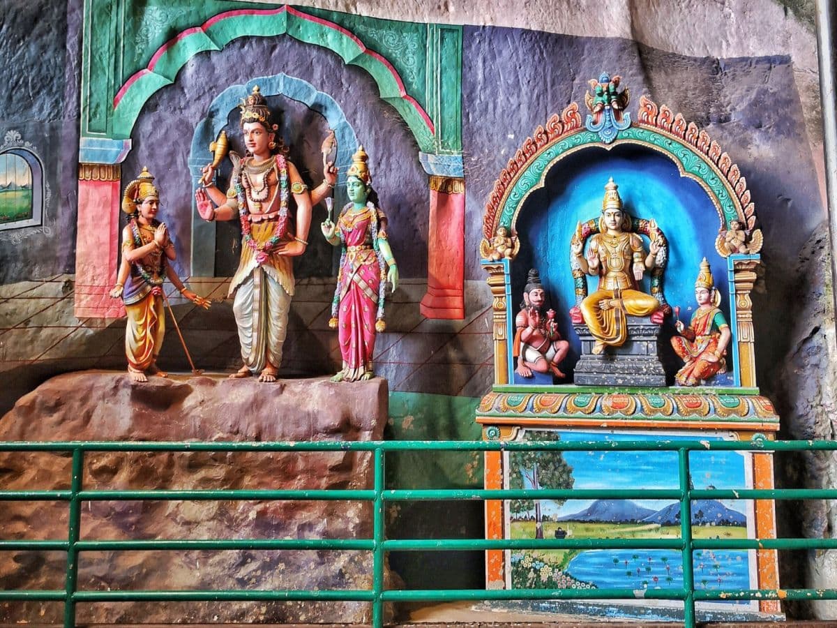 Tour di mezza giornata delle Batu Caves e dei sobborghi di Kuala Lumpur
