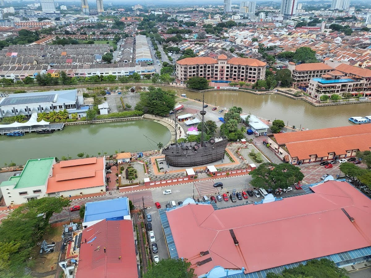 Melaka Menara Taming Sari Tower