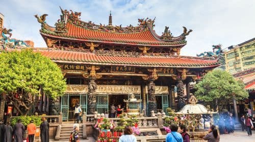 1-daagse tour naar Taipei Palace Museum + Longshan Temple + Chiang Kai-shek Memorial Hall + Taipei 101 dagtochten