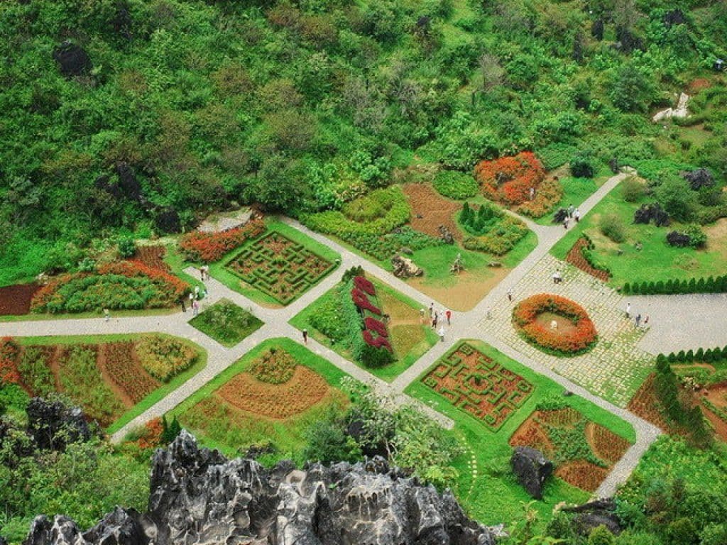 Sapa 2D1N by Bus and Staying 3* Hotel