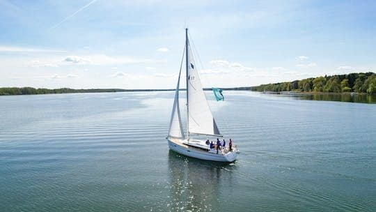 Family sailing from Bad Saarow near Berlin