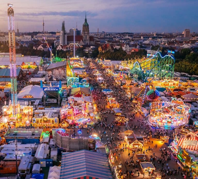 München: Oktoberfest Experience and Lunch in Tent