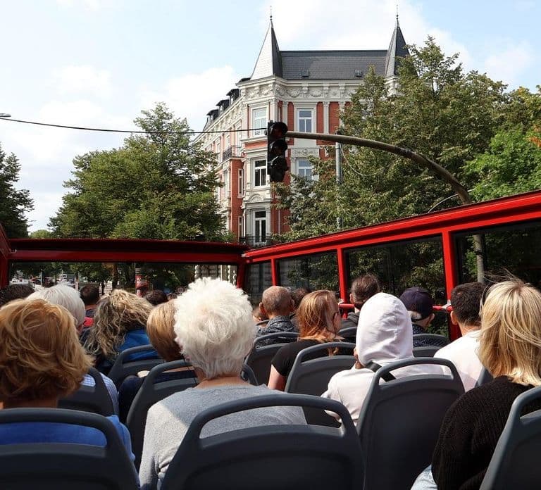 Hamburg: Hop-On/ Hop-Off Sightseeing Tour Classic Line