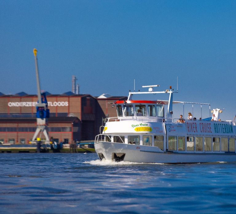 Rotterdam: Harbor Cruise with Live Guide