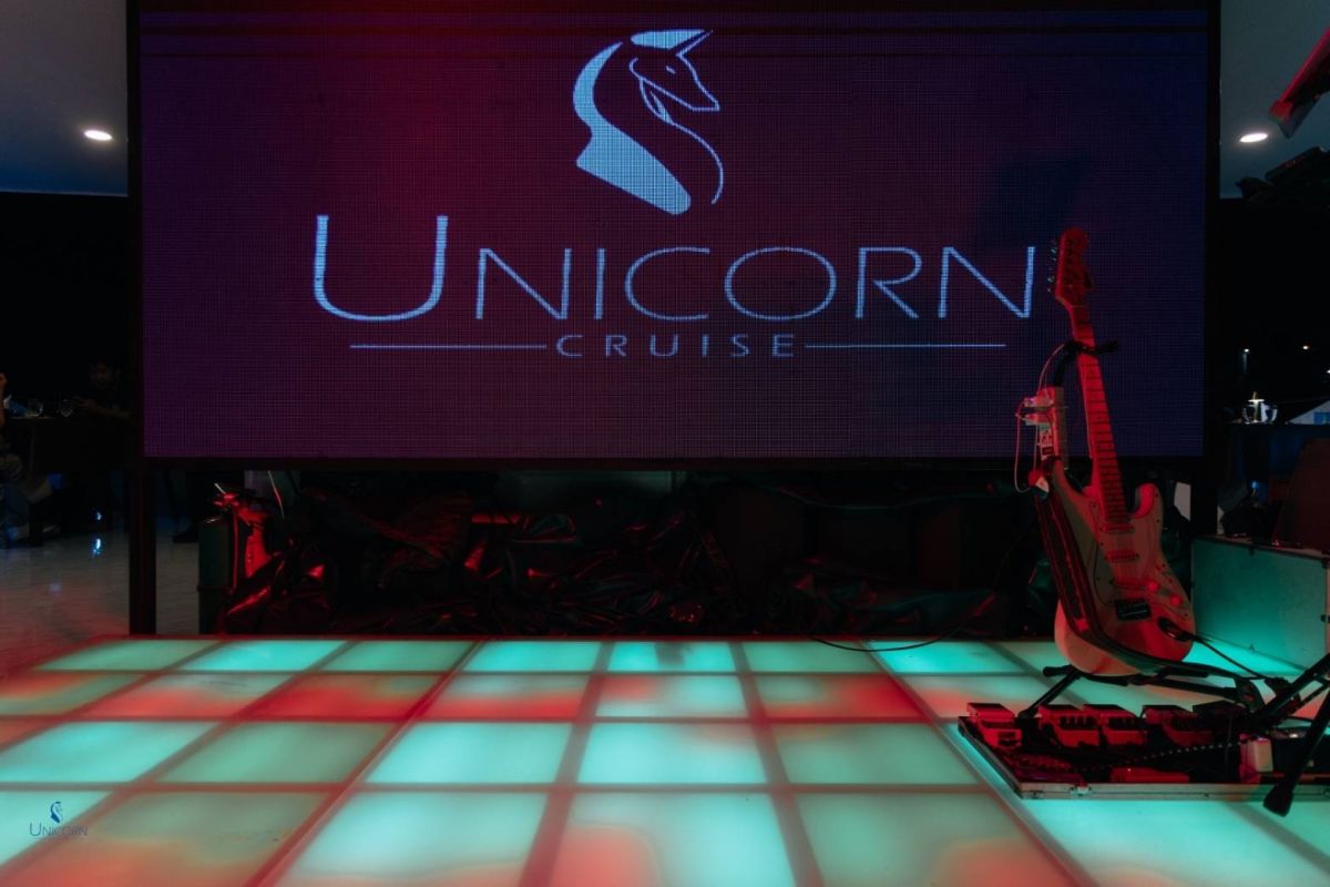 Unicorn Dinner Cruise in Bangkok